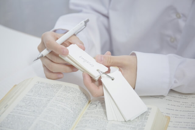 e686c325ee841df945be8abfa8aa884c_s